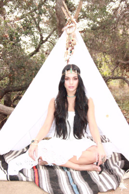 Vanessa Hudgens pic #855250