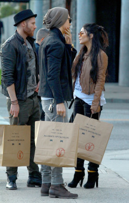 Vanessa Hudgens pic #596494