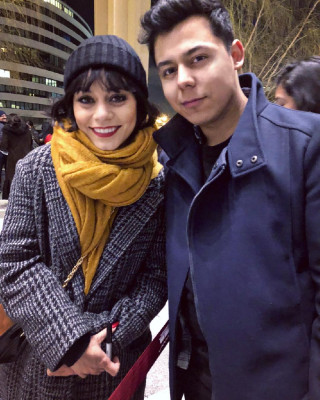Vanessa Hudgens pic #1063108