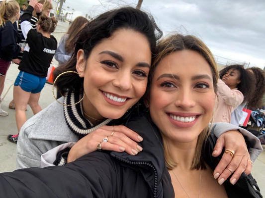 Vanessa Hudgens pic #1071035