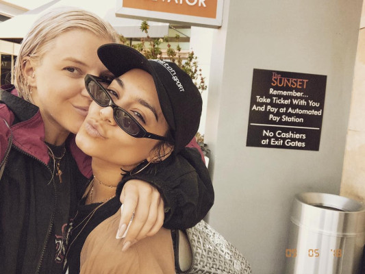 Vanessa Hudgens pic #1072154