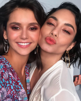 Vanessa Hudgens pic #1072150