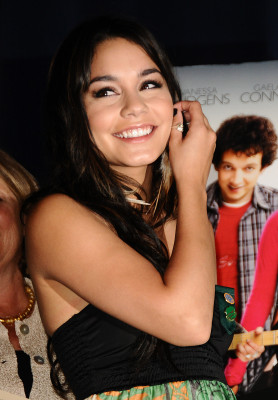 Vanessa Hudgens pic #184081