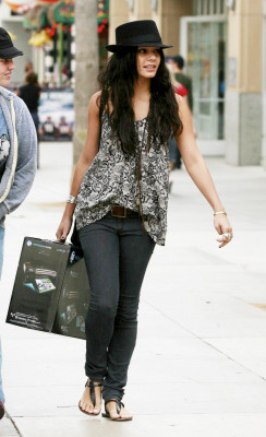 Vanessa Hudgens pic #355358
