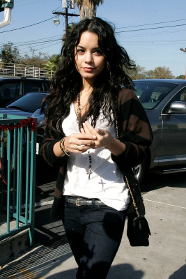 Vanessa Hudgens pic #153544