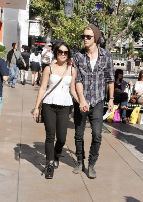 Vanessa Hudgens pic #512597