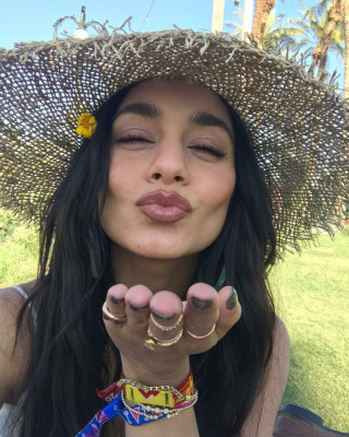 Vanessa Hudgens pic #1181094