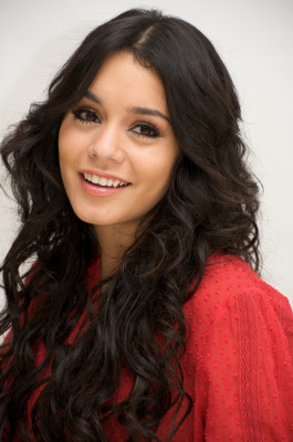 Vanessa Hudgens pic #200234