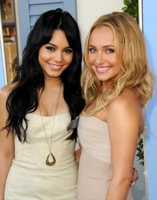 Vanessa Hudgens pic #288490