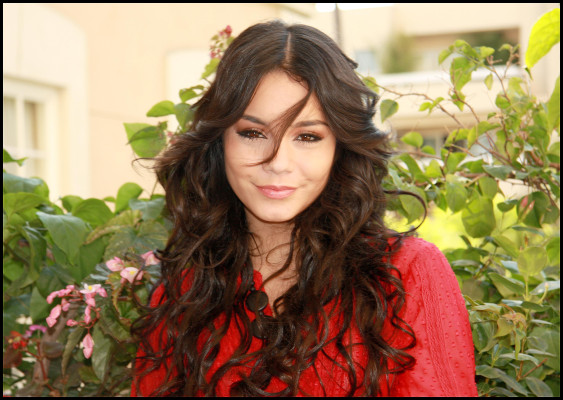 Vanessa Hudgens pic #365040