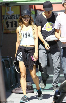 Vanessa Hudgens pic #659689