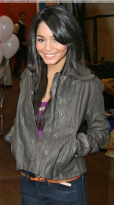 Vanessa Hudgens pic #147823