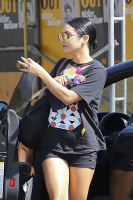 Vanessa Hudgens pic #989372