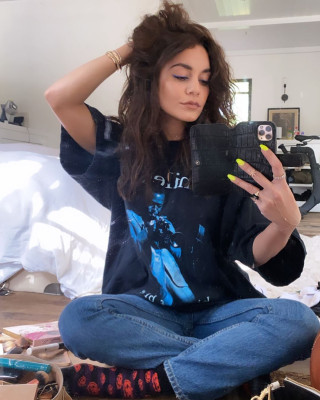 Vanessa Hudgens pic #1251111