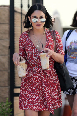 Vanessa Hudgens pic #989365
