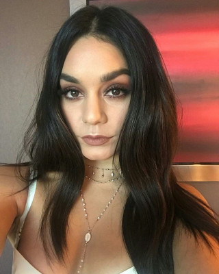 Vanessa Hudgens pic #991187