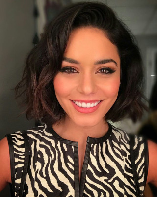 Vanessa Hudgens pic #989370
