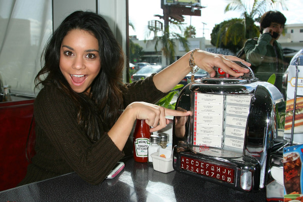 Vanessa Hudgens pic #211376