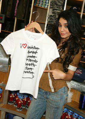Vanessa Hudgens pic #212009