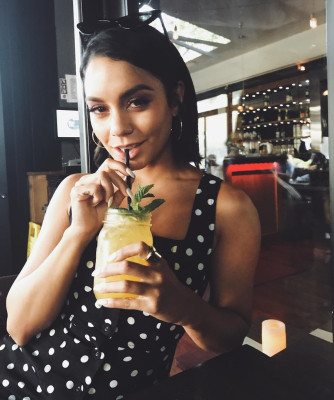 Vanessa Hudgens pic #1117321