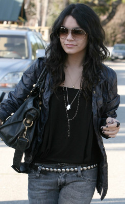 Vanessa Hudgens pic #130605