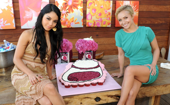 Vanessa Hudgens pic #294253