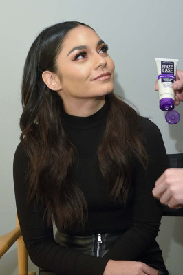 Vanessa Hudgens pic #1009927