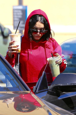 Vanessa Hudgens pic #989077