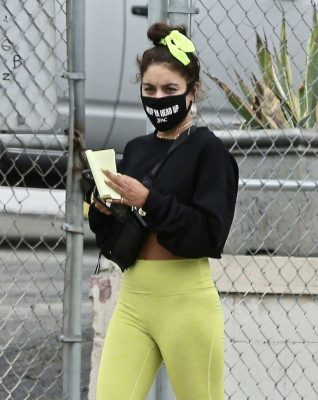 Vanessa Hudgens pic #1263636
