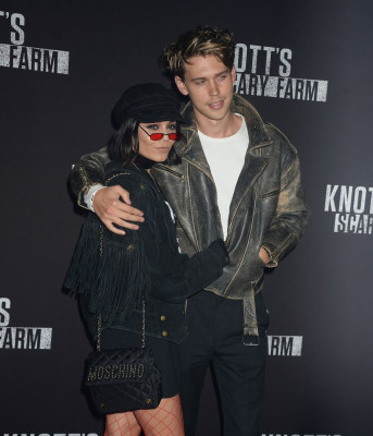 Vanessa Hudgens pic #1009933
