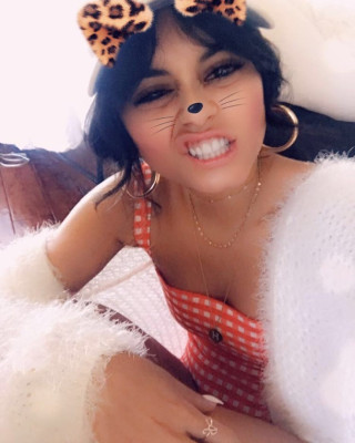 Vanessa Hudgens pic #1117322