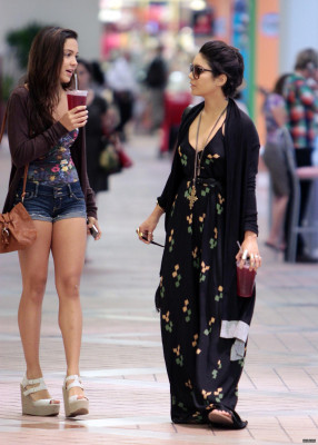 Vanessa Hudgens pic #469239