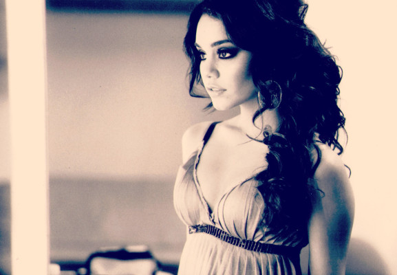 Vanessa Hudgens pic #551364