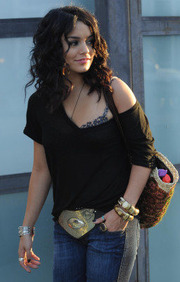 Vanessa Hudgens pic #545661