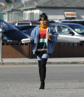 Vanessa Hudgens at Blue Bottle Coffee in LA 12/03/2018