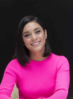  VANESSA HUDGENS at Second Act Press Conference in Beverly Hills 11/03/2018