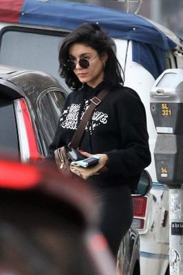 Vanessa Hudgens in Tights