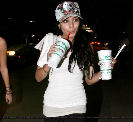 Vanessa Hudgens pic #713019