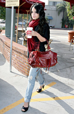 Vanessa Hudgens pic #149960