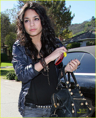 Vanessa Hudgens pic #267931