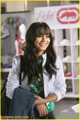 Vanessa Hudgens pic #169528