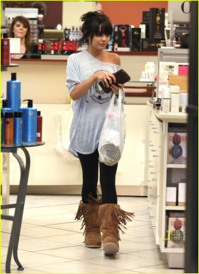 Vanessa Hudgens pic #269360
