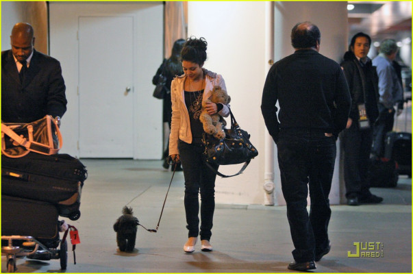 Vanessa Hudgens pic #169444