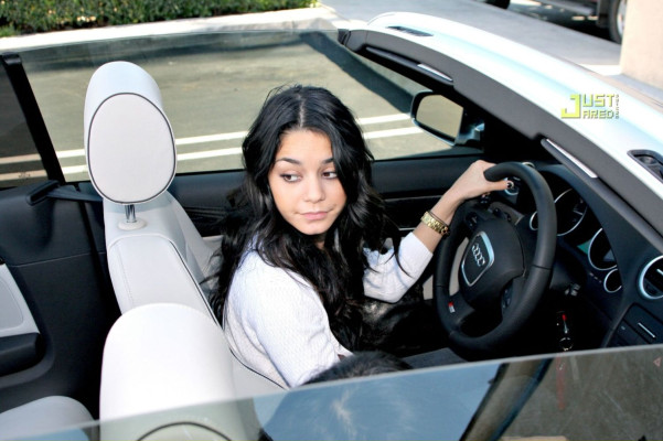 Vanessa Hudgens pic #144759