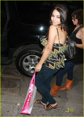 Vanessa Hudgens pic #149494