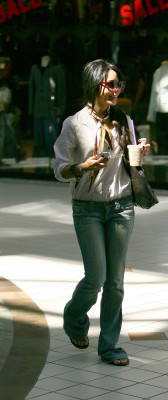 Vanessa Hudgens pic #160843