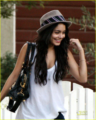 Vanessa Hudgens pic #144868