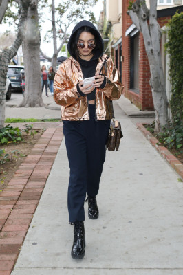Vanessa Hudgens – Out in Los Angeles