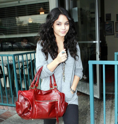 Vanessa Hudgens pic #292168