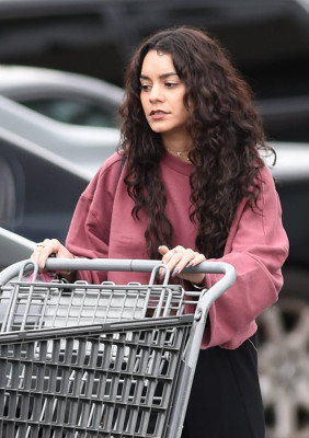 Vanessa Hudgens pic #901225